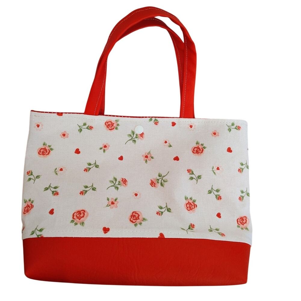 Sweetheart and Roses Snap Tote Bag with red n white polka dot liner